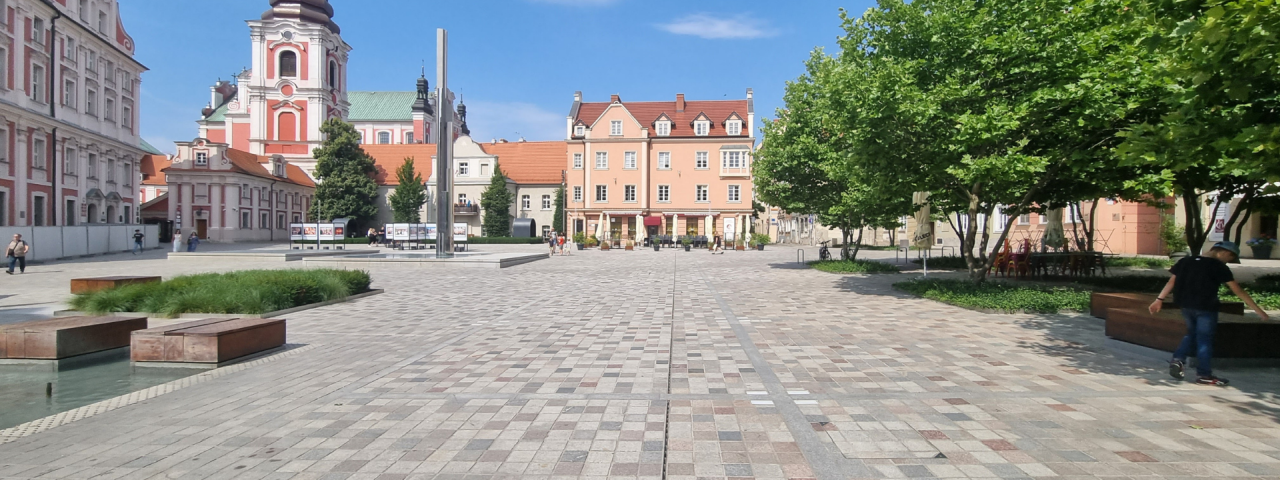 Image Romex Pozna Kolegiacki Pl Title
